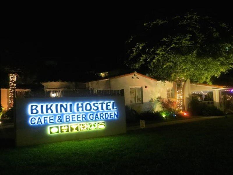 Bikini Hostel, Cafe & Beer Garden (Adults Only) Miami Beach Exterior photo