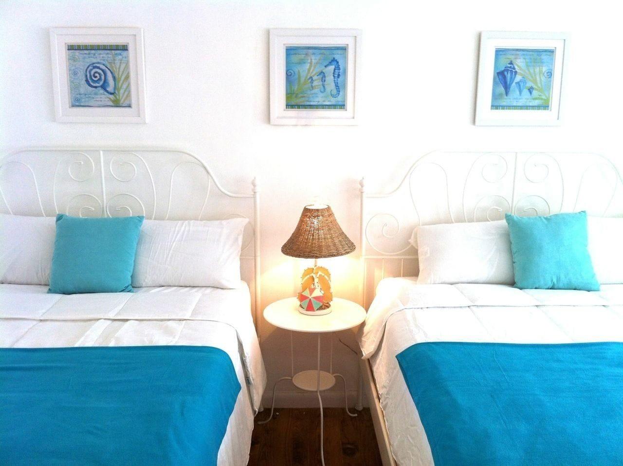 Bikini Hostel, Cafe & Beer Garden (Adults Only) Miami Beach Exterior photo
